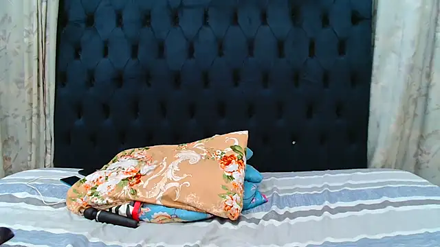 SexiestChoc online show from 04/15/26, 07:58