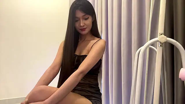 Snapshot of TequilaWatts chatting on 04/06/26, 04:46 TequilaWatts online show from 04/06/26, 04:46