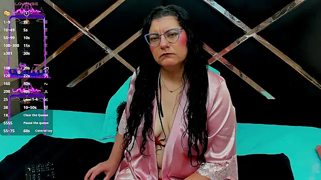 Snapshot of Lila_Horney chatting on 04/13/26, 12:21 Lila Horney online show from 04/13/26, 12:21