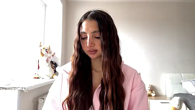 AlvinaMair online show from 04/13/26, 07:47