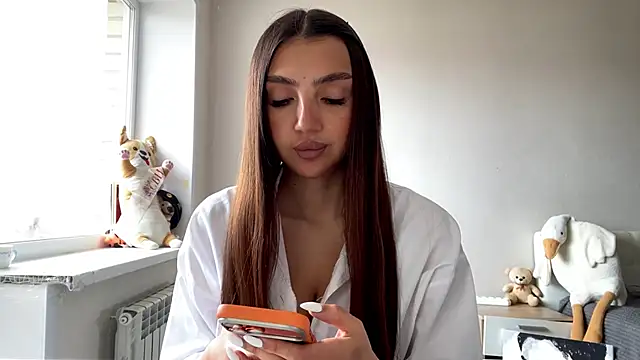 AlvinaMair online show from 04/17/26, 06:38