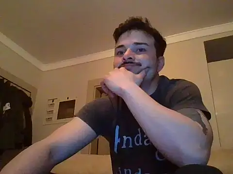 Snapshot of Hayat2Bilet chatting on 04/10/26, 09:08 Hayat2Bilet online show from 04/10/26, 09:08