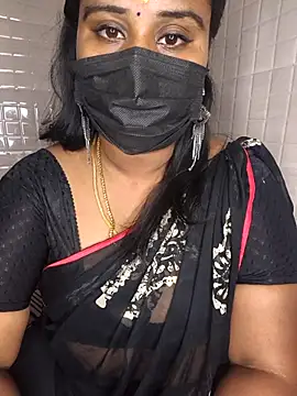 Snapshot of Tamil_hot_flower chatting on 06/07/26, 04:44 Tamil hot flower online show from 06/07/26, 04:44