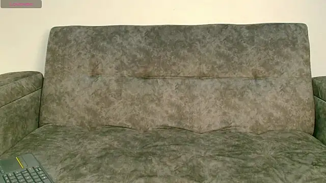 Snapshot of Enzo_Vitale_ chatting on 04/06/26, 11:33 Enzo Vitale online show from 04/06/26, 11:33