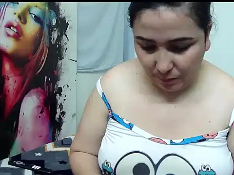 Snapshot of ZoeThorner chatting on 04/16/26, 12:17 ZoeThorner online show from 04/16/26, 12:17