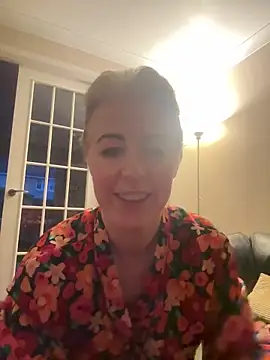 Snapshot of Laylaskyexx chatting on 04/09/26, 05:07 Laylaskyexx online show from 04/09/26, 05:07