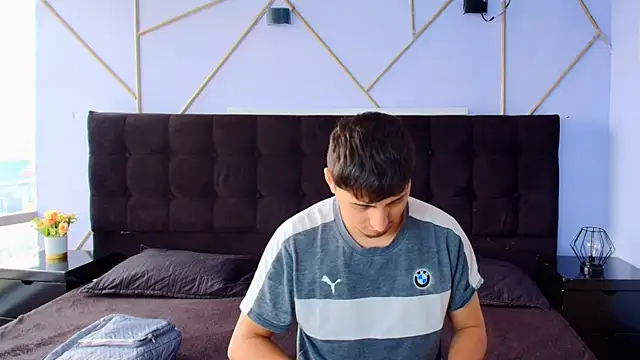 Sweett Sinn  online show from 04/13/26, 04:23