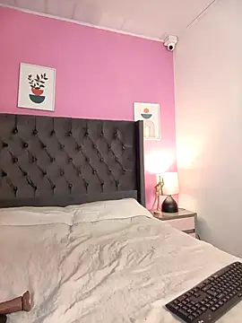 Wolfamara online show from 04/11/26, 01:26