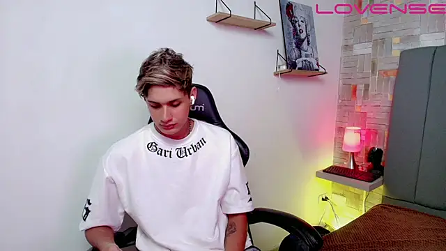 Snapshot of flaquito___ chatting on 04/07/26, 08:42 flaquito online show from 04/07/26, 08:42