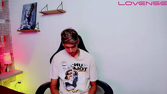 Snapshot of flaquito___ chatting on 04/10/26, 08:24 flaquito online show from 04/10/26, 08:24