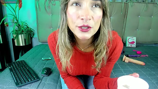 alma rose  online show from 05/01/26, 04:55