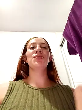 Snapshot of Samyra_Biker12 chatting on 04/15/26, 04:36 Samyra Biker12 online show from 04/15/26, 04:36