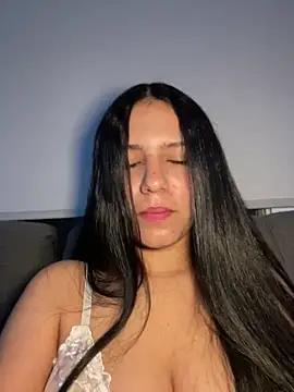 IsabelaRivers online show from 04/12/26, 06:40