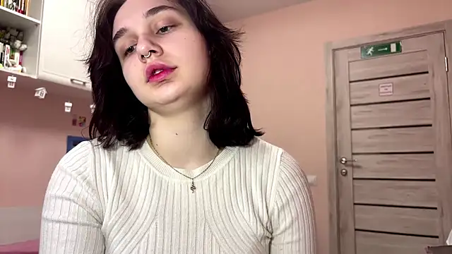 Snapshot of NoraSweetie chatting on 04/15/26, 03:19 NoraSweetie online show from 04/15/26, 03:19