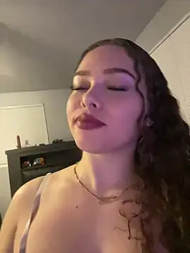 mariex83 online show from 04/27/26, 02:42