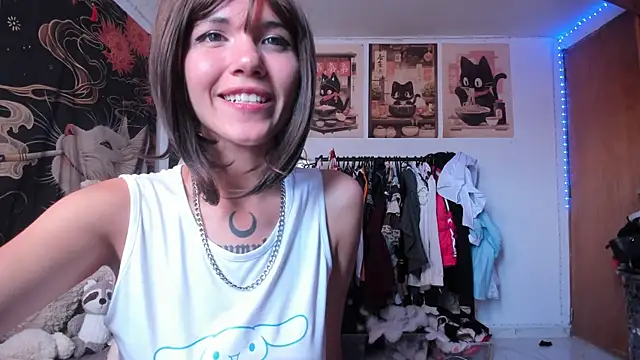 Anneharperr online show from 04/18/26, 07:51