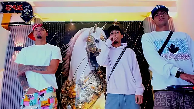 the knights of the night  online show from 04/17/26, 03:42