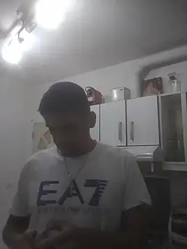 armanidj7 online show from 04/08/26, 09:59