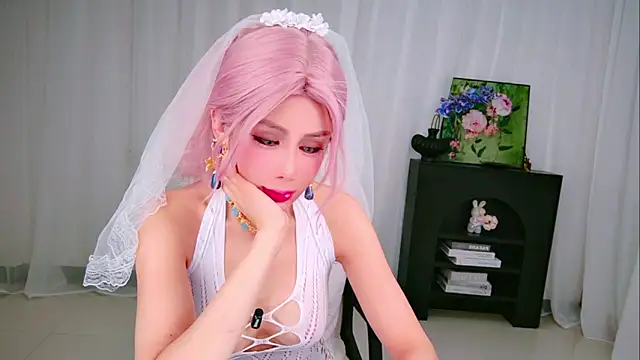 Snapshot of Serendipity889 chatting on 04/12/26, 01:16 Serendipity889 online show from 04/12/26, 01:16