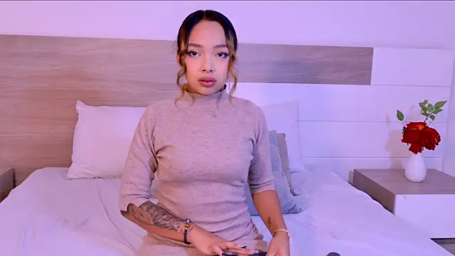 LaraBelmon online show from 04/11/26, 08:57