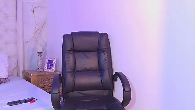 LaraBelmon online show from 07/12/26, 02:52