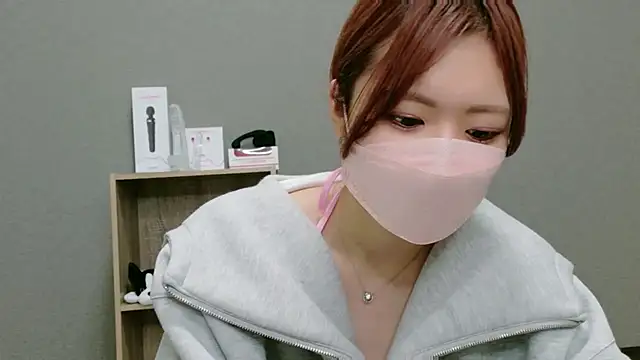 YUA 0425 online show from 05/31/26, 07:04