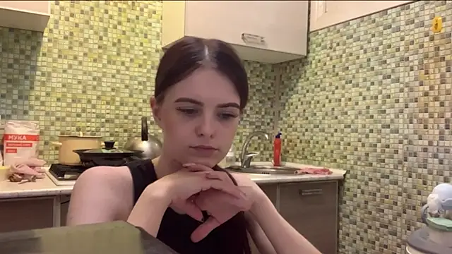 KikiAmino online show from 04/15/26, 07:58