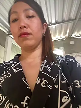 Huonglyna online show from 04/10/26, 02:06