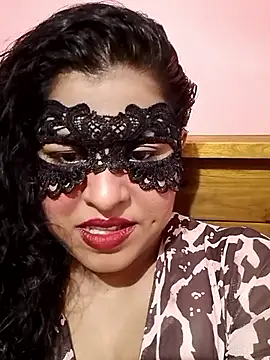 Snapshot of Maskedcurves chatting on 04/04/26, 06:00 Maskedcurves online show from 04/04/26, 06:00