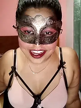 Snapshot of Maskedcurves chatting on 04/30/26, 05:03 Maskedcurves online show from 04/30/26, 05:03