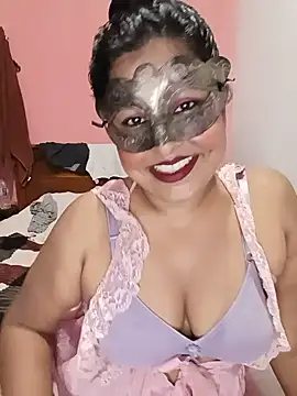 Snapshot of Maskedcurves chatting on 06/21/26, 02:41 Maskedcurves online show from 06/21/26, 02:41