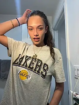 AliciaDx online show from 04/13/26, 07:41