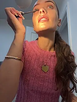 AliciaDx online show from 04/14/26, 11:00