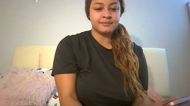 madzbailey online show from 04/19/26, 04:28