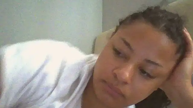 Snapshot of madzbailey chatting on 07/08/26, 01:04 madzbailey online show from 07/08/26, 01:04