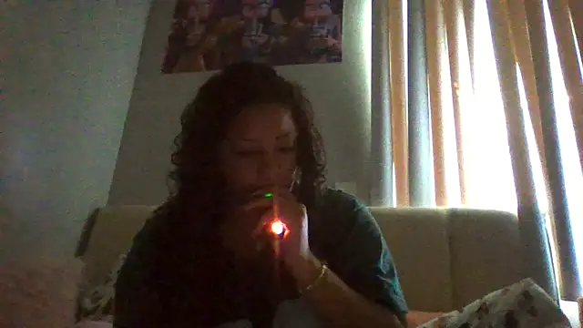 Snapshot of madzbailey chatting on 07/13/26, 05:05 madzbailey online show from 07/13/26, 05:05