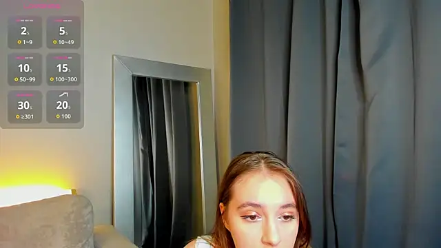 Snapshot of Amy-Desiree chatting on 04/07/26, 01:06 Amy-Desiree online show from 04/07/26, 01:06