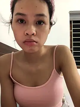Yenlisu3Zie online show from 05/31/26, 04:25
