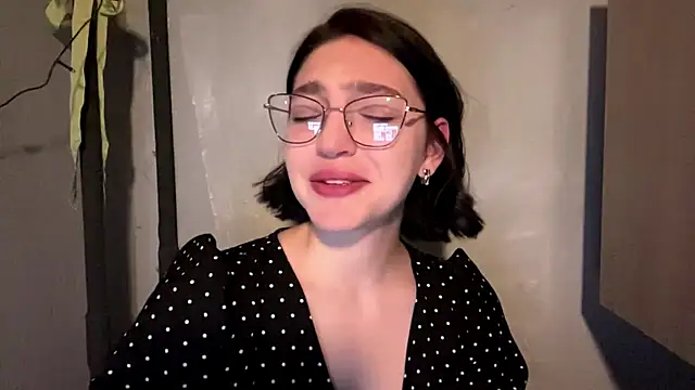 Snapshot of SinfulStarlight chatting on 04/05/26, 01:30 SinfulStarlight online show from 04/05/26, 01:30