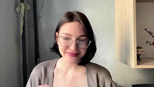 Snapshot of SinfulStarlight chatting on 04/12/26, 05:12 SinfulStarlight online show from 04/12/26, 05:12