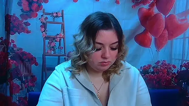 Snapshot of AdelinaMaster chatting on 04/06/26, 05:08 AdelinaMaster online show from 04/06/26, 05:08