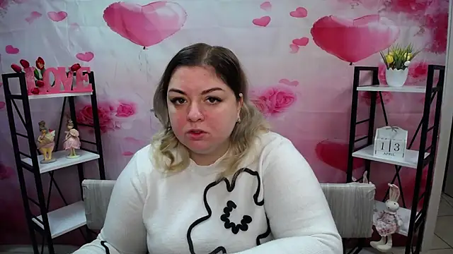 Snapshot of AdelinaMaster chatting on 04/13/26, 11:05 AdelinaMaster online show from 04/13/26, 11:05