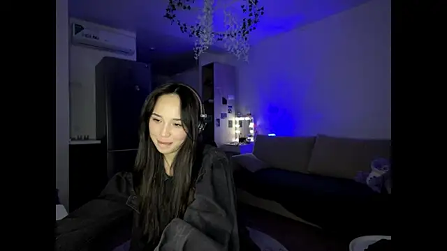 Elizabetswan online show from 04/16/26, 08:31