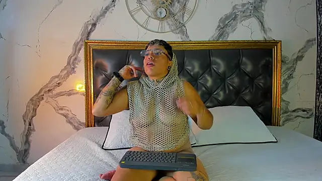 Snapshot of CasperMilers chatting on 04/07/26, 01:22 CasperMilers online show from 04/07/26, 01:22