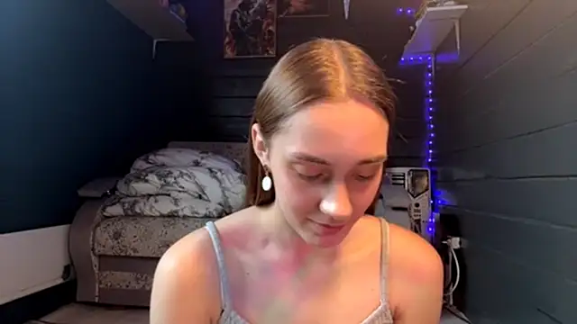 CoreenGau online show from 04/16/26, 09:43