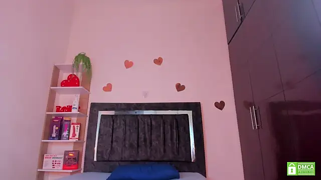 Snapshot of Blair_Curvy chatting on 07/07/26, 12:42 Blair Curvy online show from 07/07/26, 12:42
