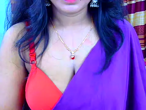 Noor Zarin online show from 04/12/26, 12:48