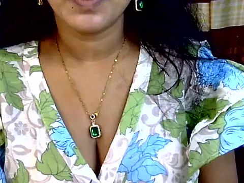 Noor Zarin online show from 04/13/26, 05:18