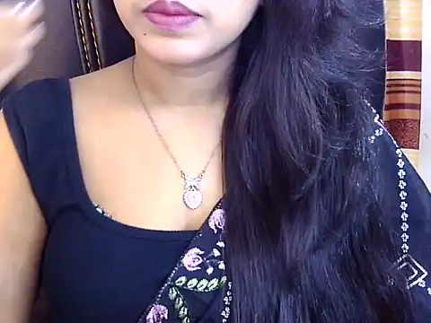 Noor Zarin online show from 04/27/26, 11:41