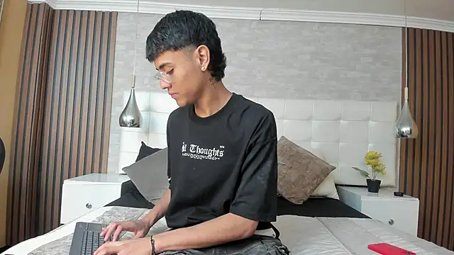 DannTaylor online show from 04/10/26, 12:54